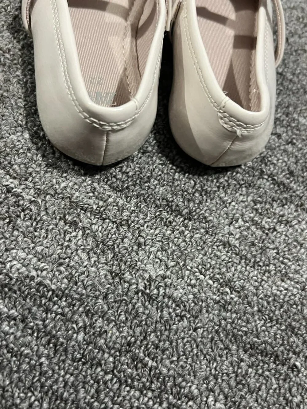 Zara Toddler Girl Heart Ballet Shoes Cream Tan Size 22 US 6